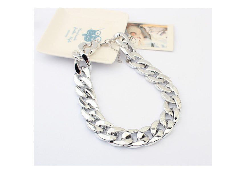 The Luxe Chain Necklace